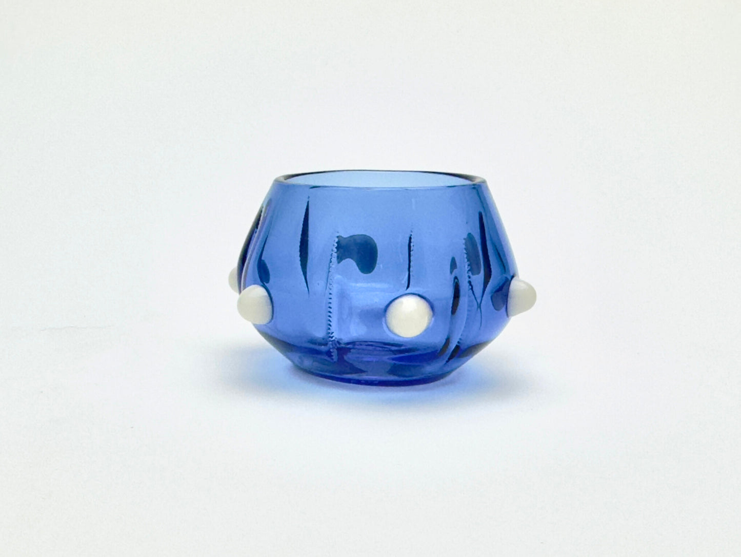 Peyote Con Fruta Copita, Cobalt Blue Cup, White Fruit Accent, Mexican Pottery, Handcrafted Ceramic Art, Decorative Tableware